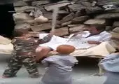 شگرد جالب پدر برای نبردن فرزندش به شهربازی! + عکس