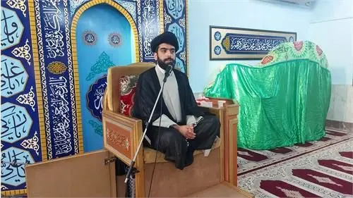 رسول اکرم (ص) و امام زمان (عج) سردمداران جبهه حق هستند

