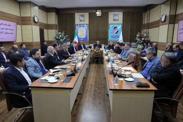 استفاده از نیروهای جوان و با استعداد در مدیریت شعب، تحول آفرین است