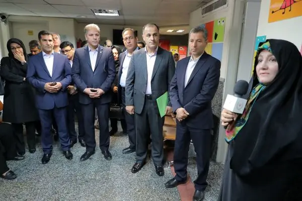 کانون جوانه های بانک ملی در کنار کودکان زنجیره امید