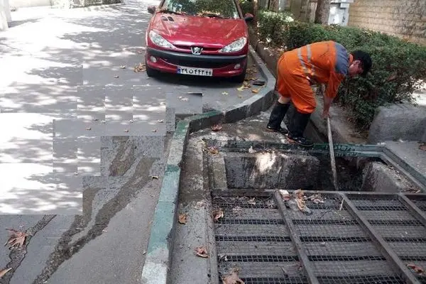 احداث حوضچه‌های زباله‌گیر در کانال و آب‌روهای منطقه۲

