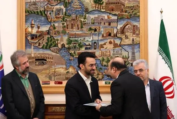 تقدیر وزیر ارتباطات از اقدامات ایرانسل در اربعین 98