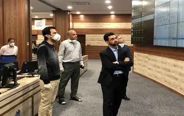 بازدید وزیر ارتباطات از مرکز عملیات شبکه مخابرات ایران