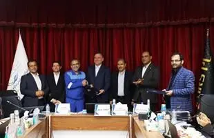 تقدیر از فرمانده ارشد کمیته شرایط اضطراری منطقه پارس با حضور معاون وزیر نفت و استاندار بوشهر
