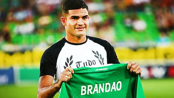 کُری مهاجم خارجی مدنظر پرسپولیس برای استقلالیها با عدد ۶