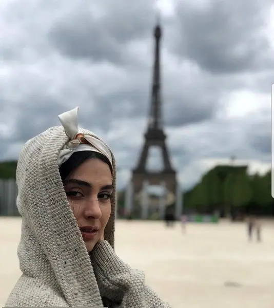 پوشش متفاوت و خاص خانم بازیگر در فرانسه+عکس
