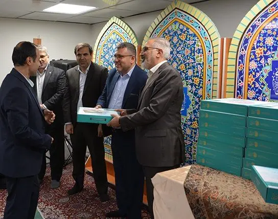 تکریم فرزندان نوتکلیف کارکنان بانک صنعت و معدن با حضور مدیرعامل