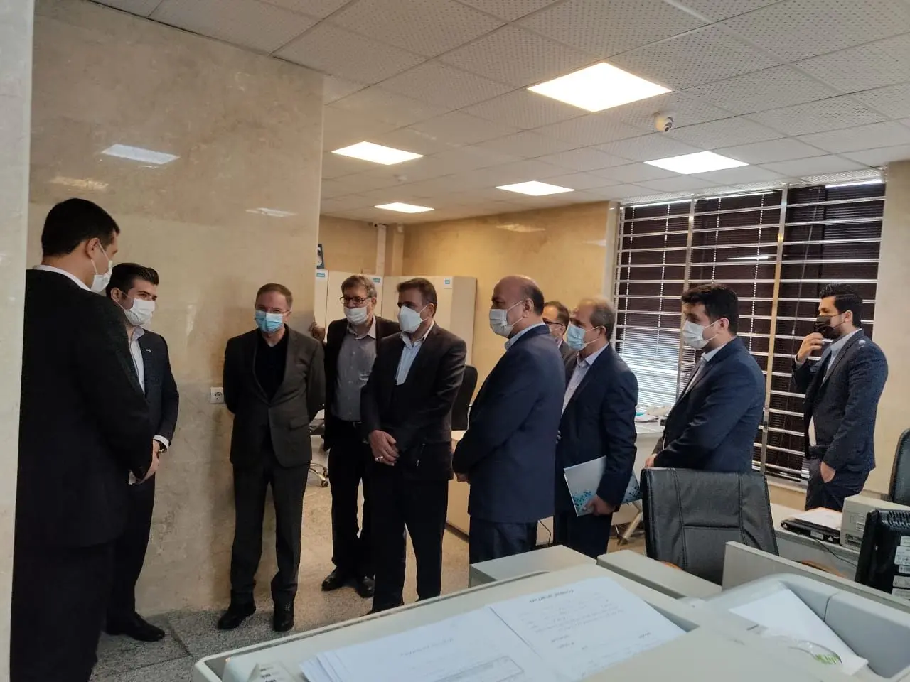 مدیرعامل بانک دی بر معرفی و توسعه خدمات الکترونیک تأکید کرد
