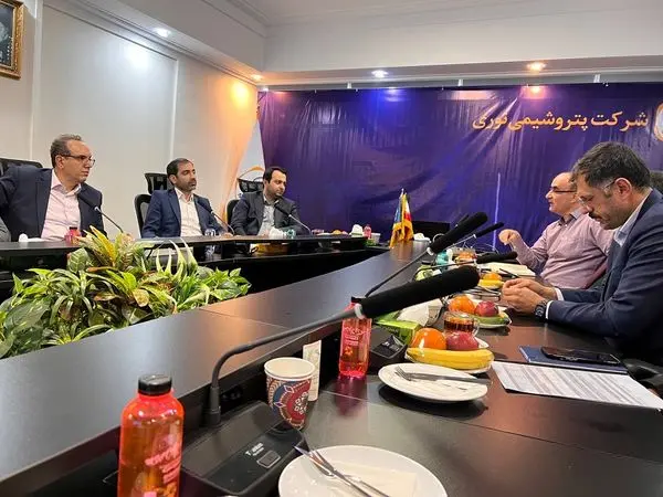 توسعه همکاری‌ها با پتروشیمی‌ها رویکرد اصلی بانک صادرات ایران در دوره تحول است

