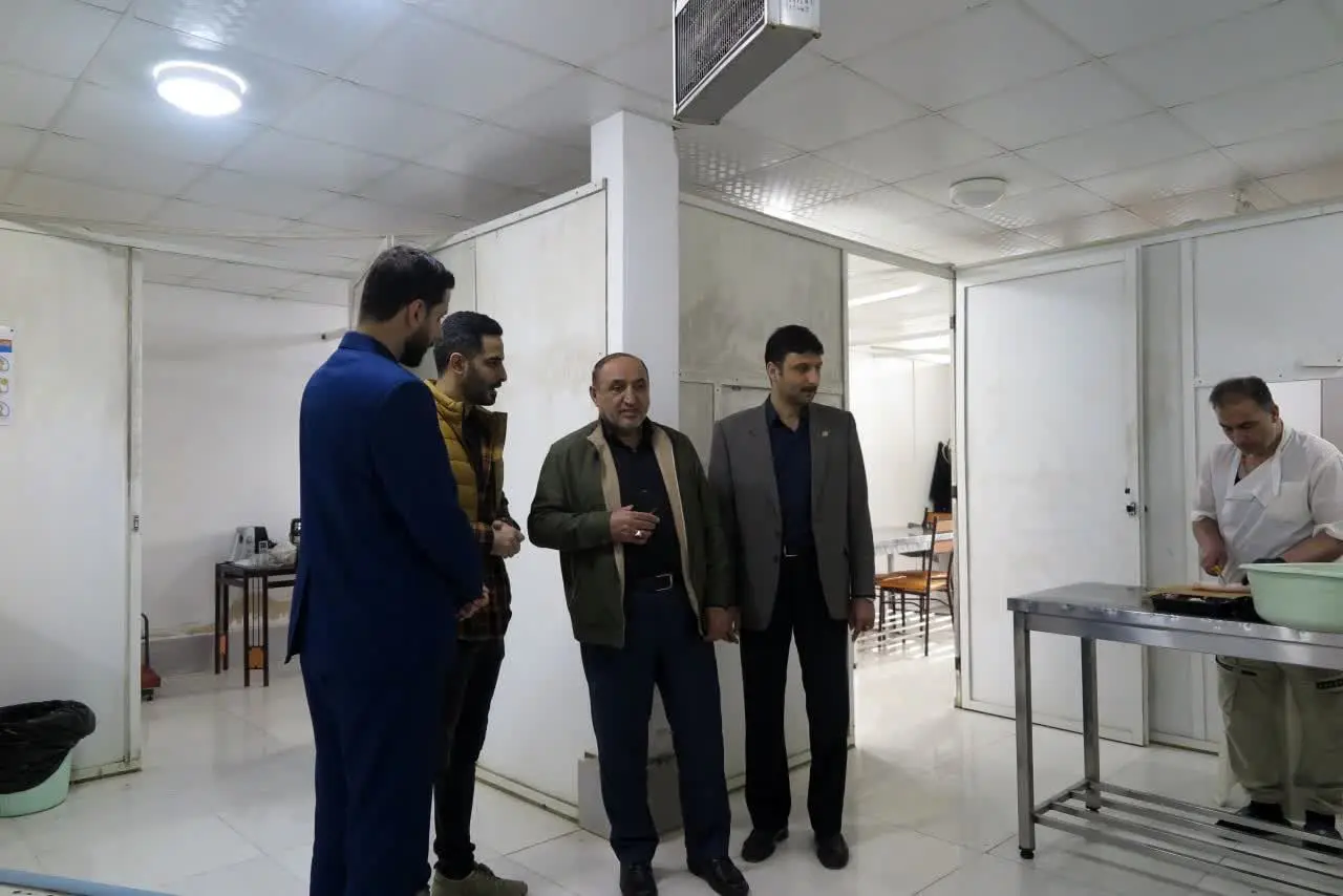  پیگیری جهت رفع مشکل صادرات دو واحد تولیدی در شهرک صنعتی منطقه آزاد انزلی