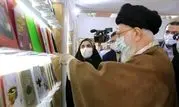 بازدید رهبر انقلاب اسلامی از نمایشگاه کتاب

