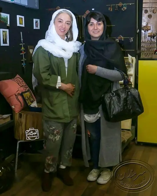 شلوار گل گلی و عجیب بازیگر زن مشهور+عکس
