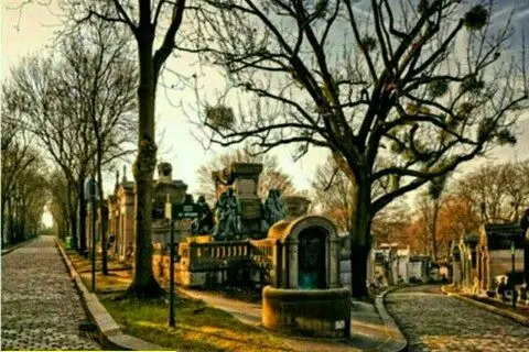زیباترین قبرستان جهان در پاریس+عکس