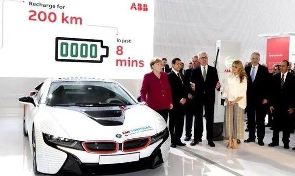 شارژ ب.ام.و i8 تنها در 8 دقیقه!