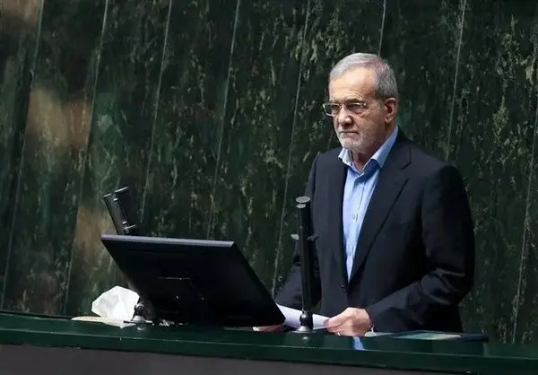 پزشکیان خواستار همکاری مجلس برای اصلاح ساختار مالی شد