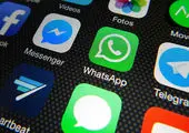 وزیر جوان مشغول آشپزی برای خانواده +عکس