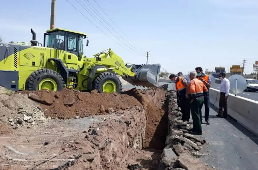 طرح مهاروهدایت سیلابهای فصلی درمحور قم سلفچگان عملیاتی شد

