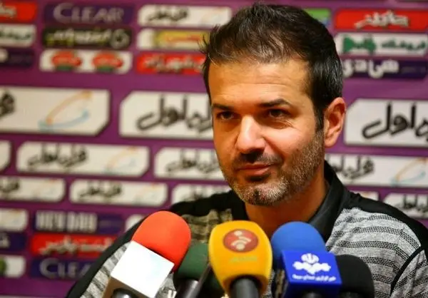 غیبت استراماچونی در نشست خبری بازی شهرخودرو