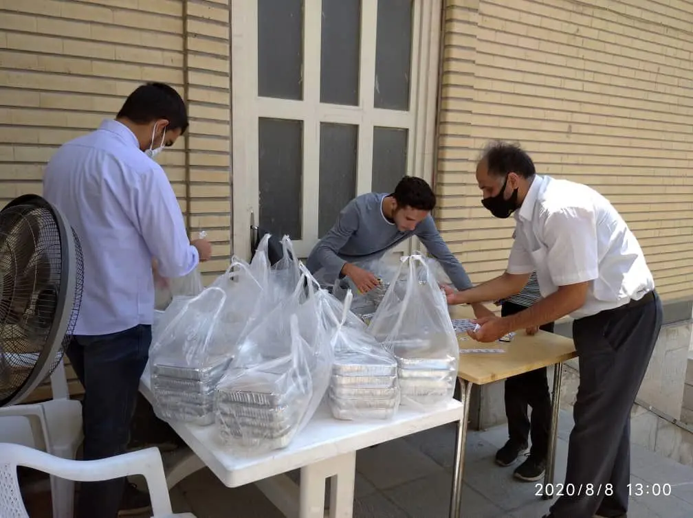 اجرای طرح کمکهای مومنانه به نیازمندان منطقه 4 تا پایان ماه صفر

