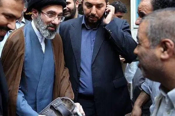 تصویری جالب از فرزند رهبرانقلاب + عکس