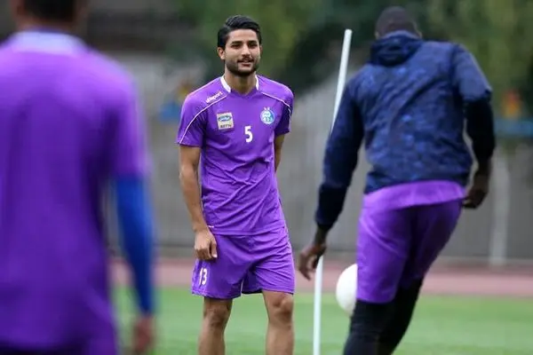 احتمال غیبت مدافع استقلال در دیدار مقابل پرسپولیس