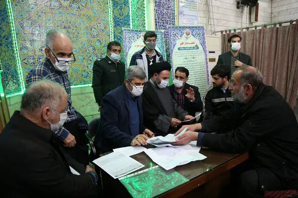 دیگر مسؤولان پشت اتاقهای دربسته نیستند