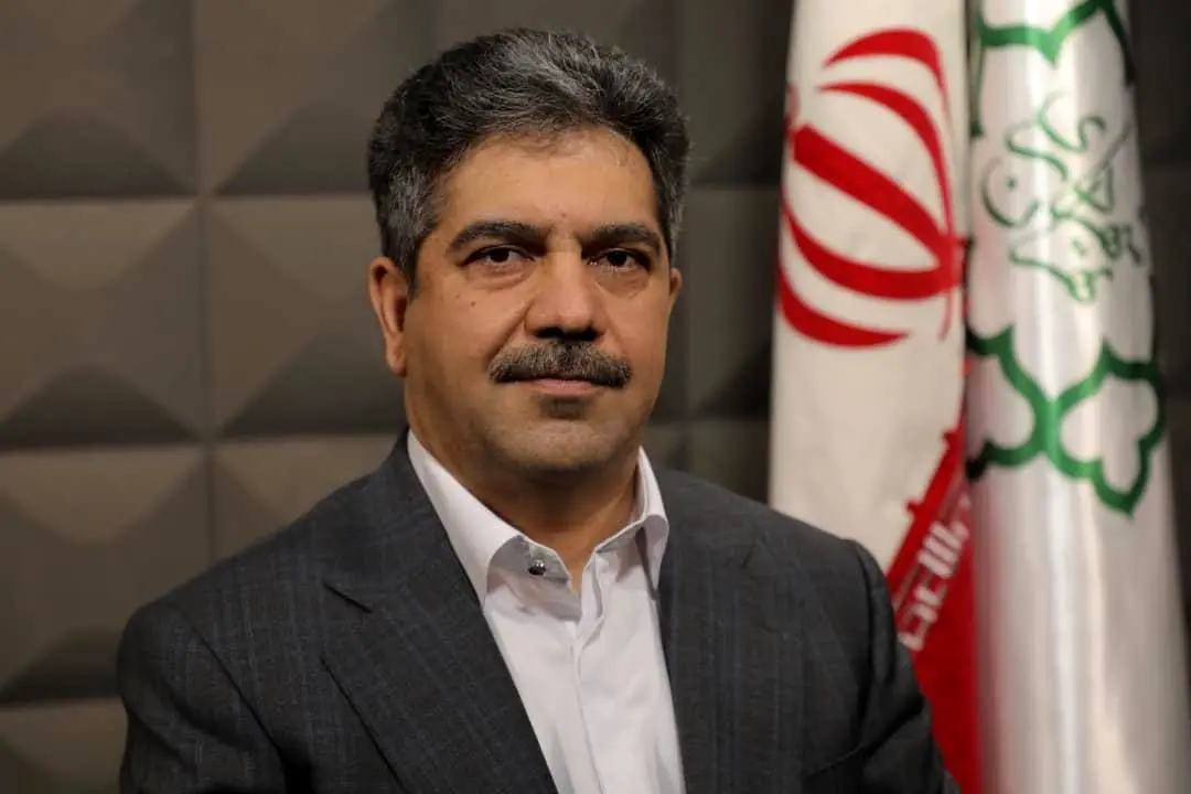  آزادسازی 450 متر مربع از فضای شهری حاشیه میدان کتاب 

