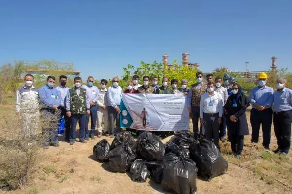 فجریها حاشیه خور جعفری را پاکسازی کردند