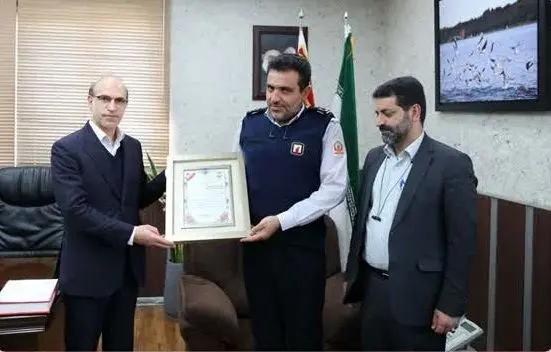 قدردانی رییس هیات مدیره سازمان اتکا از مدیرعامل سازمان آتش نشانی تهران

