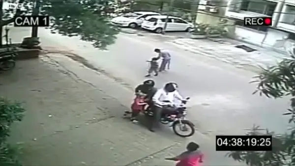 انتشار تصویری هشدار دهنده از یک کودکربایی بیدردسر فاجعه آفرید + عکس