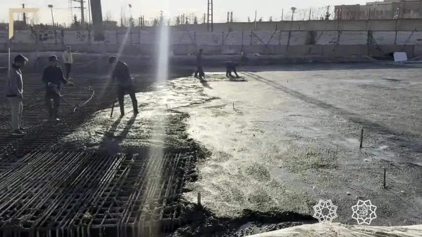 تکمیل عرشه زیرگذر تقاطع بزرگراه شهید حکیم و بلوار تعاون
