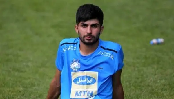 آذری خواهان جدایی از استقلال شد