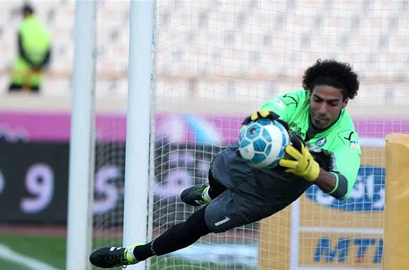 دروازه‌بان استقلال از این تیم جدا شد