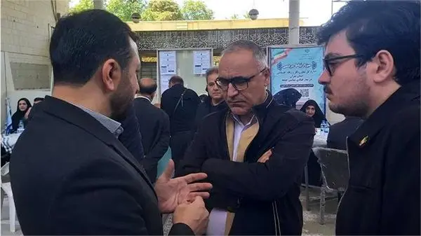 مدیر عامل صندوق بازنشستگی کشوری در میز خدمت نماز جمعه تهران حضور یافت