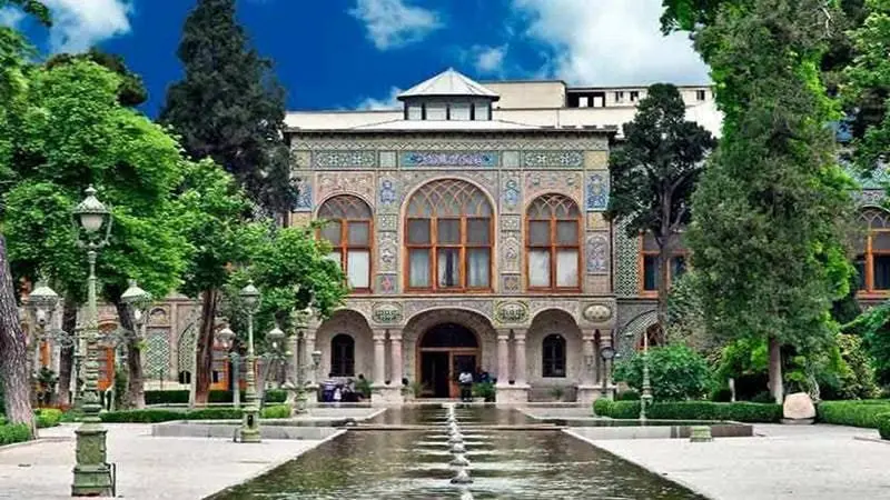  معرفی کاخ گلستان  در برنامه «رنگ های فرهنگی» از رادیو عربی