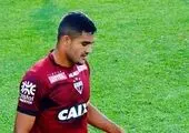 سرمربی پرسپولیس وارد تهران شد