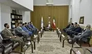 توجه به صادرات بیشتر، واردات کالاهایی که داخل تولید نمی شوند، اشتغالزایی مولد و نظارت مضاعف
