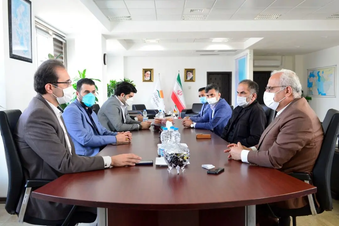 مناطق آزاد می توانند سهم بسیاری در معادلات فرامنطقه ای اقتصادی کشور ایفا نمایند