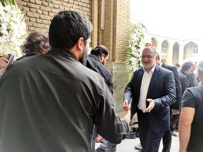 حضور دکتر زاکانی شهردار پایتخت در مراسم سوم و هفتم والده مدیرعامل سازمان بهشت‌ زهرا(س)
