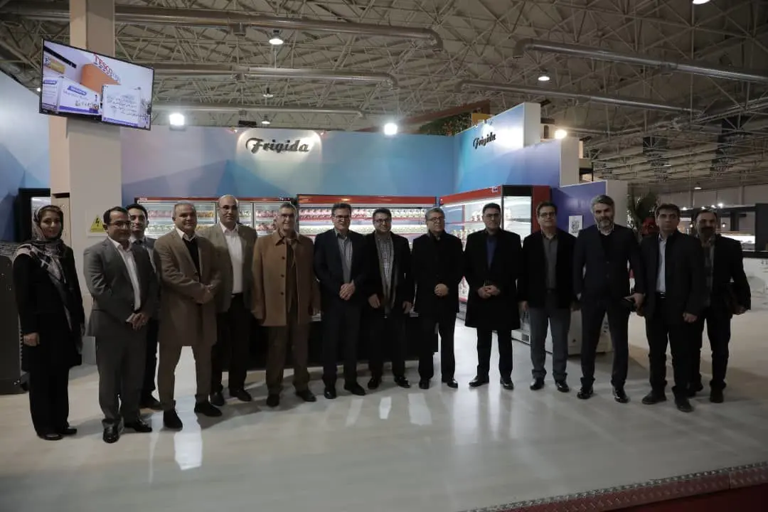 قائم مقام و معاونین افق کوروش از غرفه اسپات در نمایشگاه تجهیزات خرده فروشی بازدید کردند