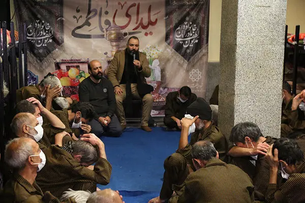 یلدای فاطمی در مراکز اقامتی و حمایتی منطقه ۱۲ برگزار شد