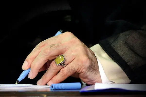 پیام رهبر انقلاب برای قهرمانی تیم‌های ملی کشتی آزاد و فرنگی جوانان و نوجوانان در مسابقات جهانی
