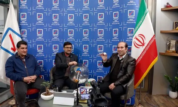 شعبه کاشانی در اوج، با ارائه خدمات نوین به بیمهگذاران