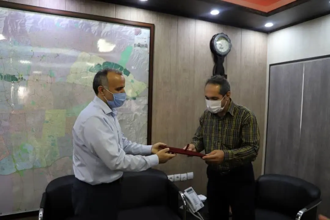 تقدیر شهردار منطقه سه از پزشکان محلات 

