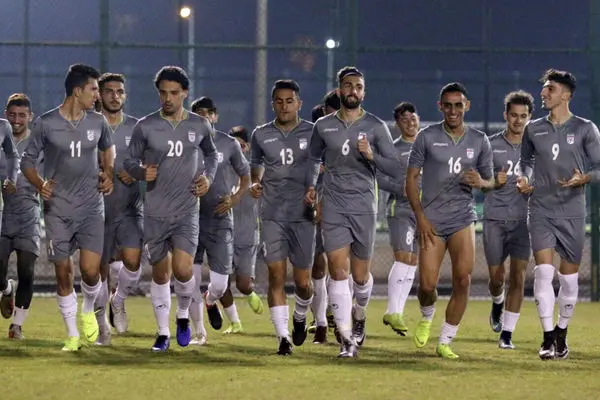 ایران با پیراهن قرمز برابر تاجیکستان