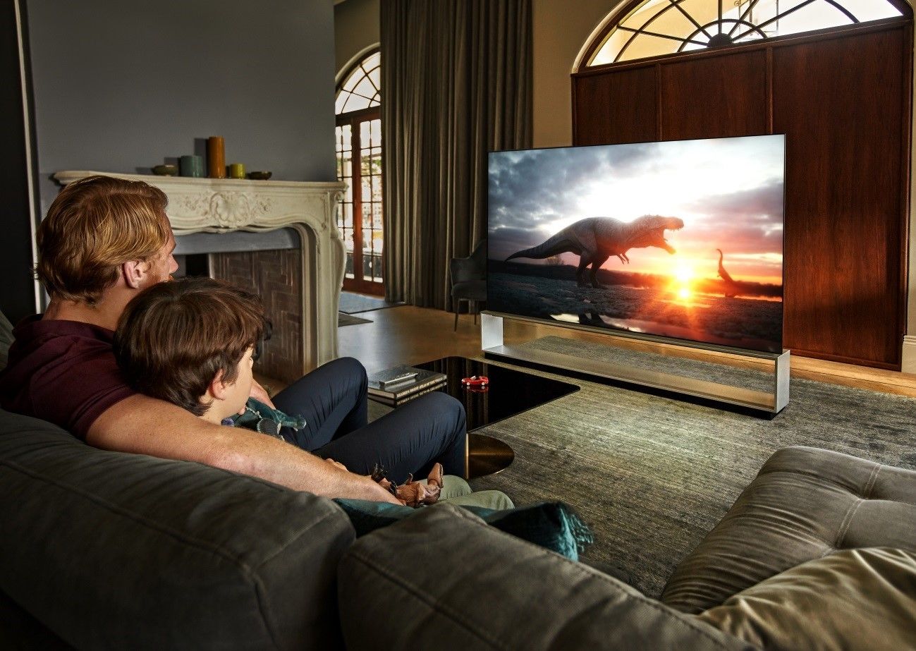 با تلویزیون OLED ال‌جی؛ هیچ جا مثل خونه نمی‌شه