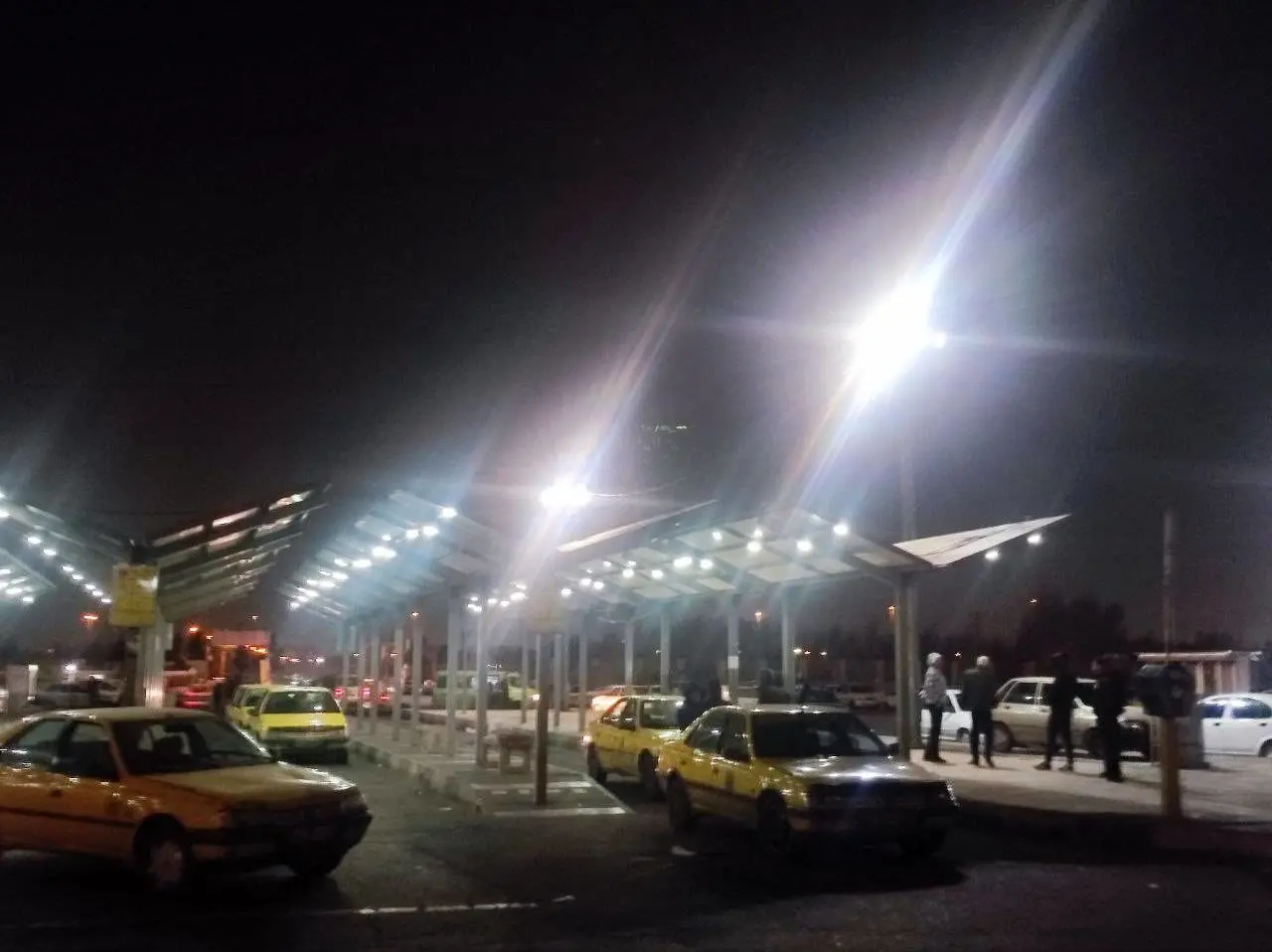تحول در پایانه شاهد منطقه 19 با نورپردازی و ایجاد خدمات جدید برای شهروندان

