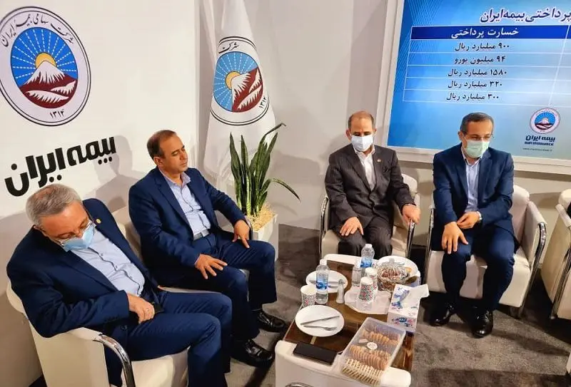 حضور مدیران صنعت بیمه در غرفه بیمه ایران