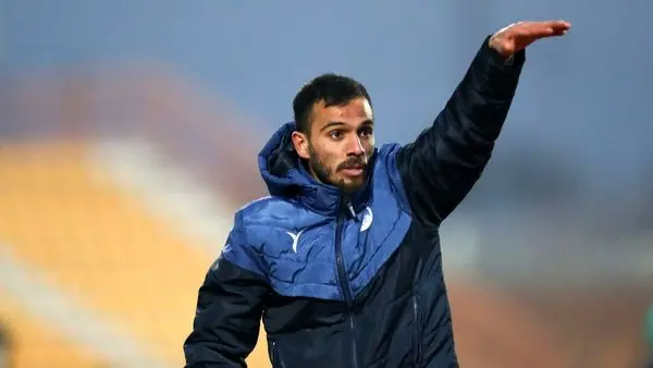 تذکر ساپینتو به مدافع راست استقلال 