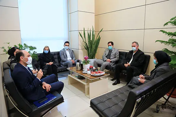 رونمایی از سامانه پذیرش غیر حضوری مشتریان کارگزاری (کارا اکسپرس) بانک کارآفرین